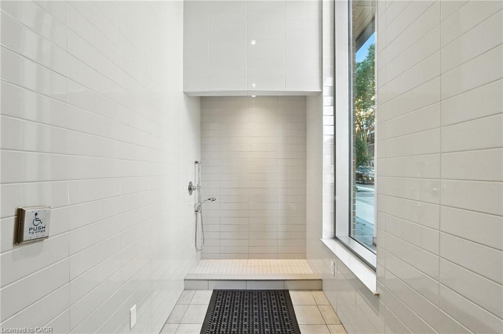 1209-212 King William Street, Hamilton, ON - Indoor Photo Showing Other Room