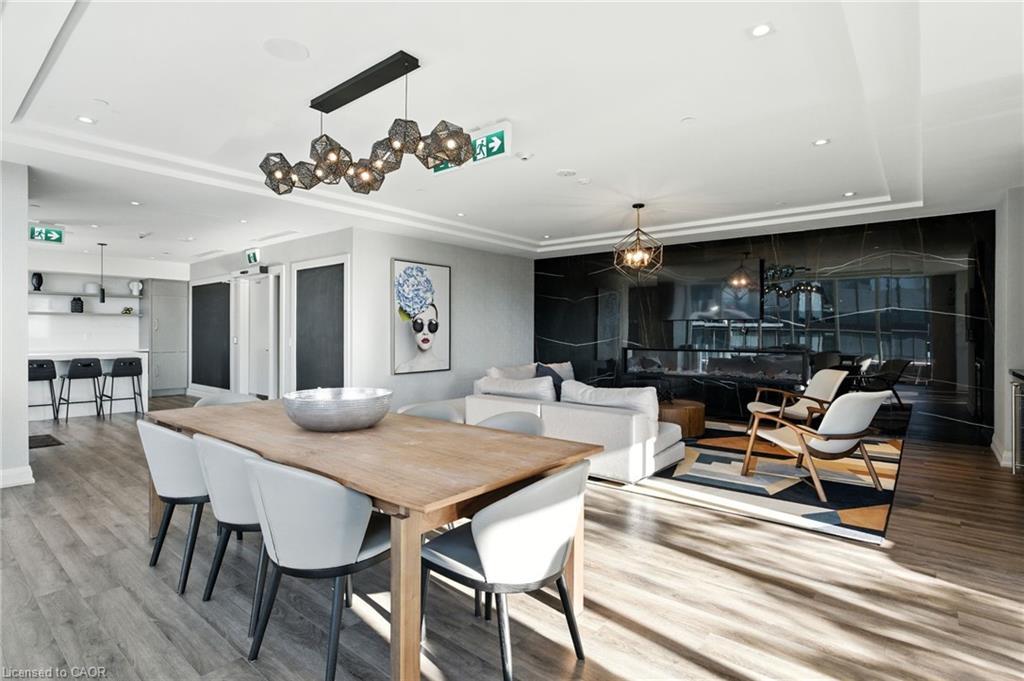 1209-212 King William Street, Hamilton, ON - Indoor Photo Showing Dining Room