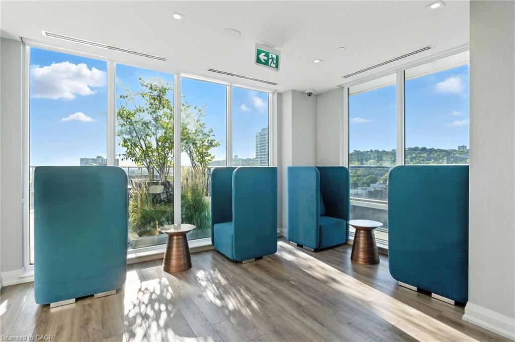 1209-212 King William Street, Hamilton, ON - Indoor