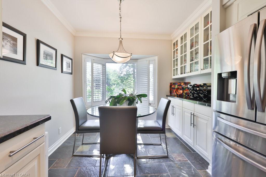 68 Tradewind Drive, Oakville, ON - Indoor Photo Showing Dining Room