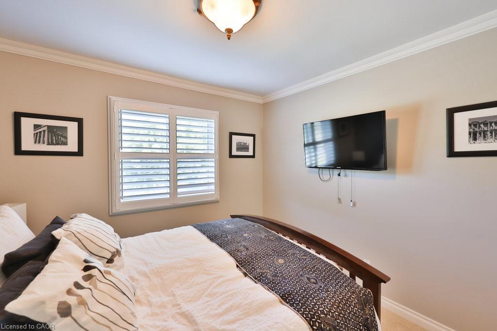 68 Tradewind Drive, Oakville, ON - Indoor Photo Showing Bedroom