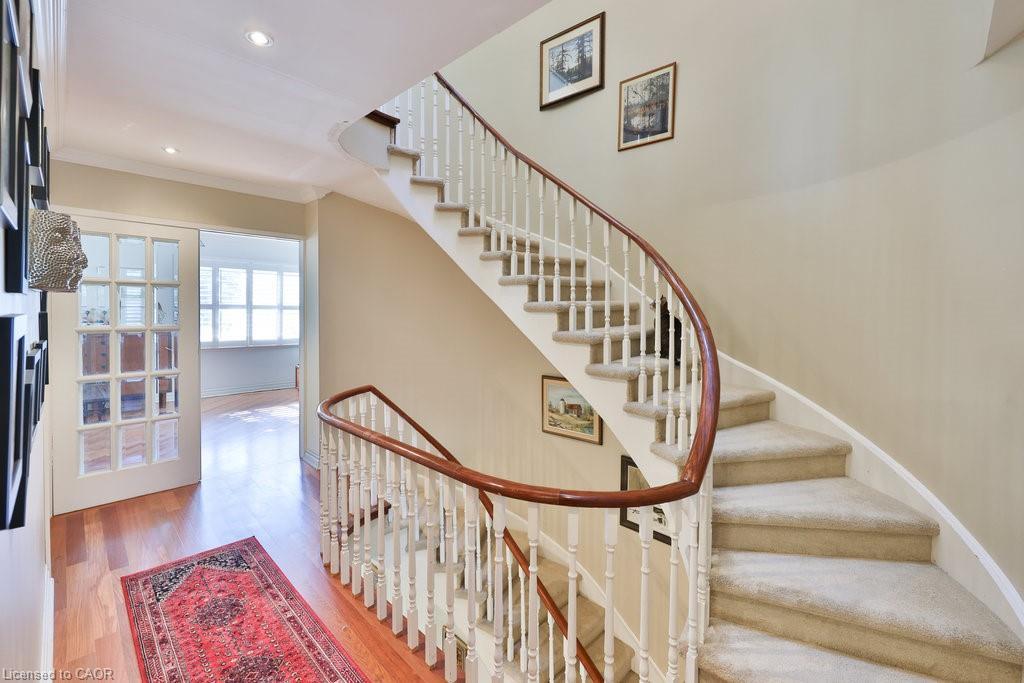 68 Tradewind Drive, Oakville, ON - Indoor Photo Showing Other Room