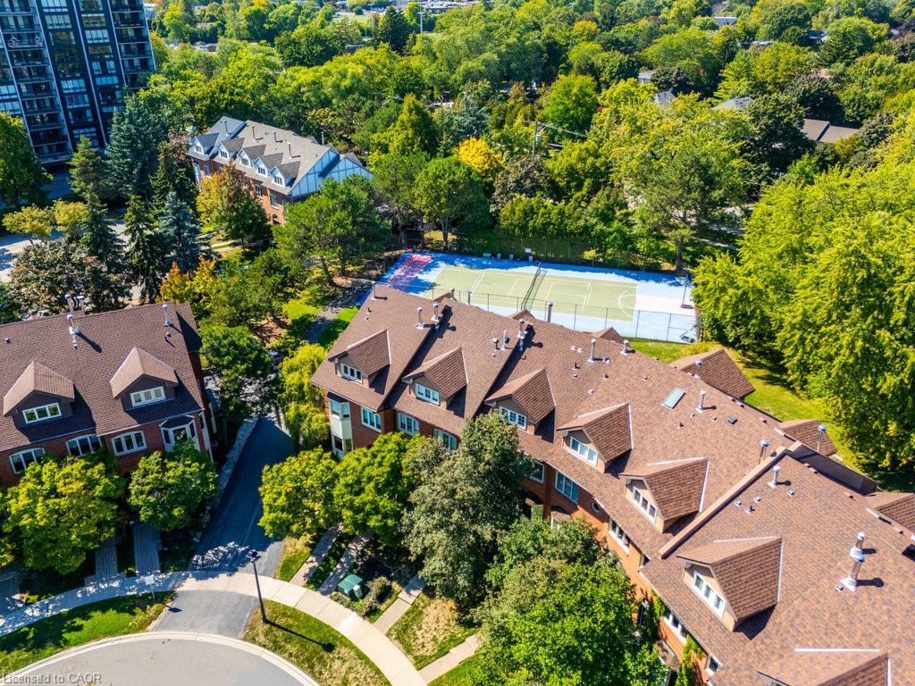 68 Tradewind Drive, Oakville, ON - Outdoor