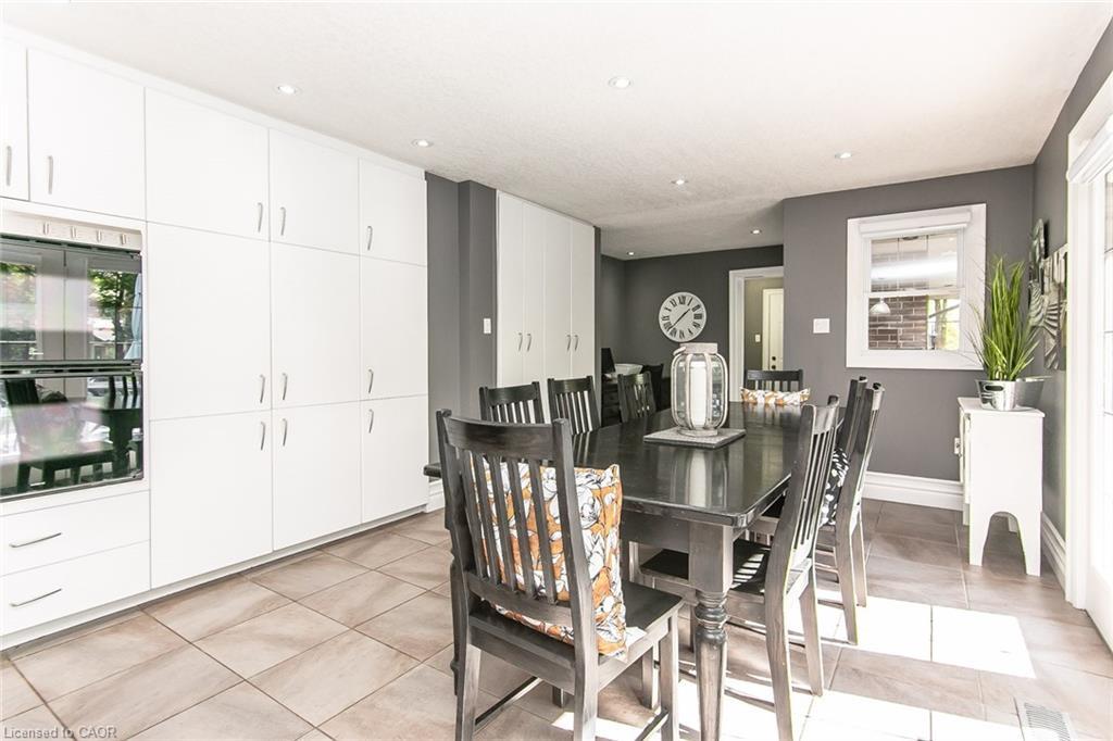 358 Green Acres Drive, Waterloo, ON - Indoor Photo Showing Dining Room