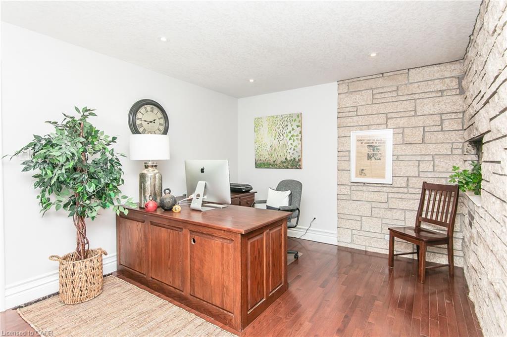 358 Green Acres Drive, Waterloo, ON - Indoor Photo Showing Office