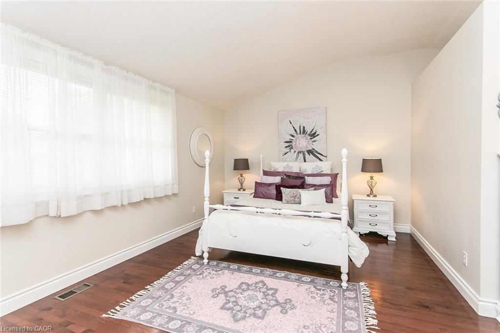 358 Green Acres Drive, Waterloo, ON - Indoor Photo Showing Bedroom
