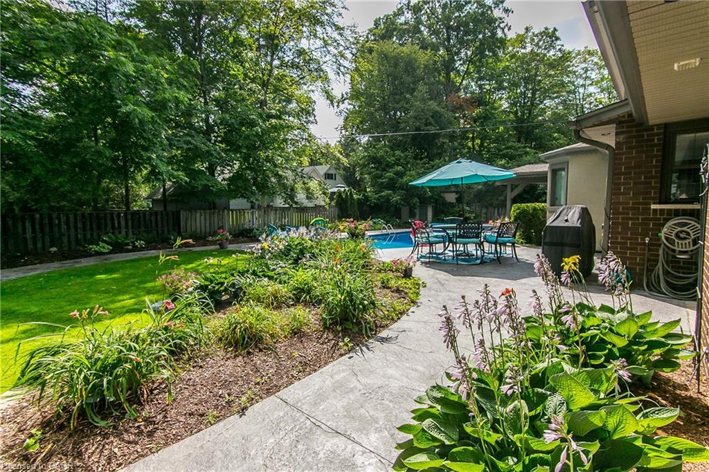 358 Green Acres Drive, Waterloo, ON - Outdoor