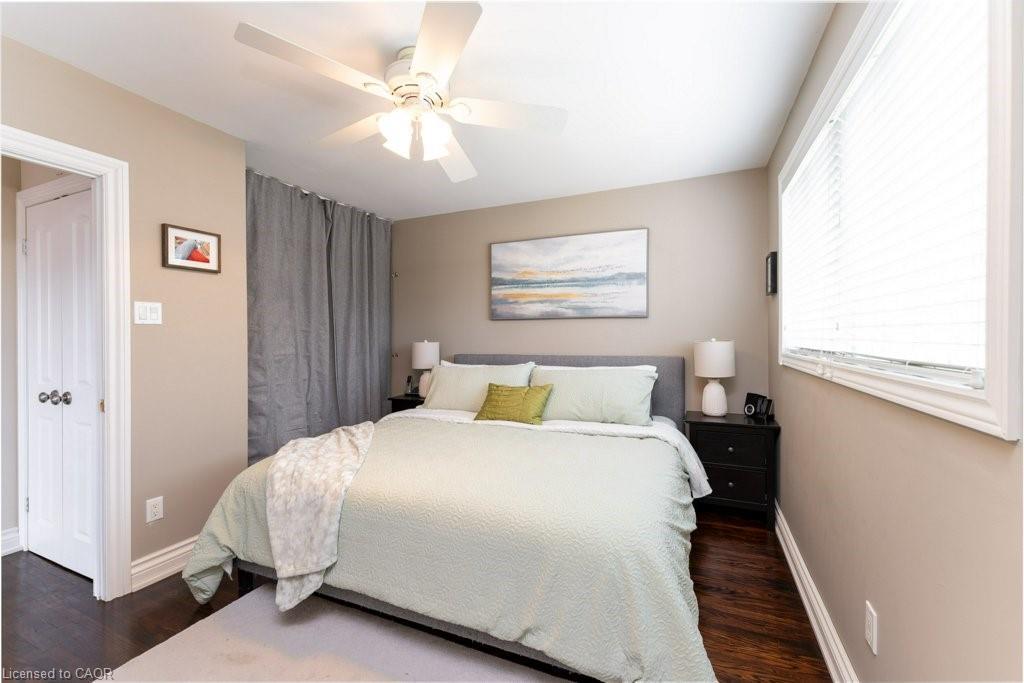 68 Windermere Court, Brampton, ON - Indoor Photo Showing Bedroom