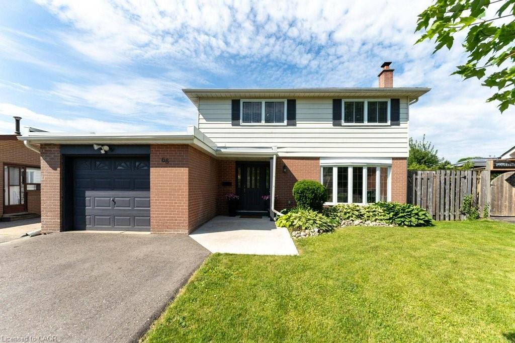 68 Windermere Court, Brampton, ON - Outdoor With Facade