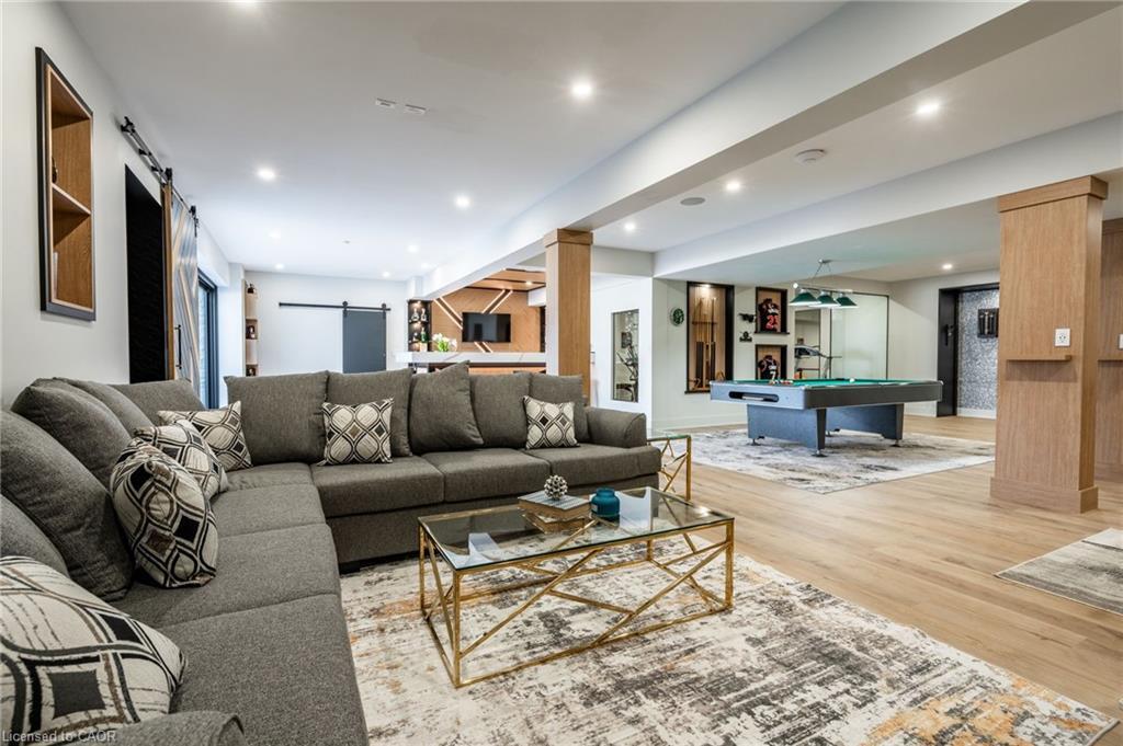 13311 Sixth Line Nassagaweya, Milton, ON - Indoor Photo Showing Living Room