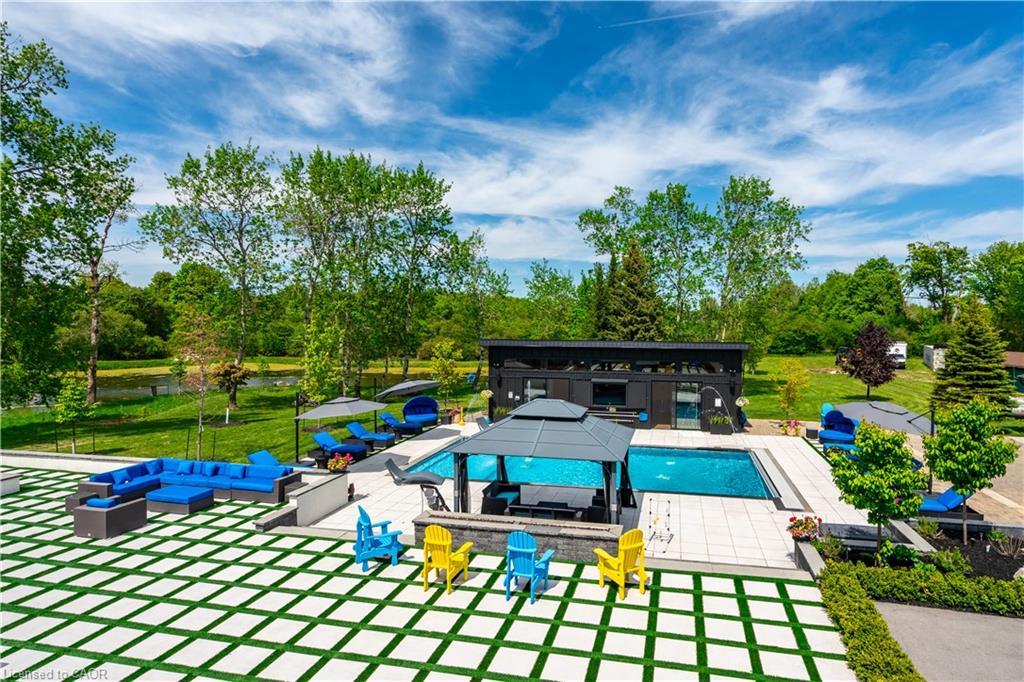 13311 Sixth Line Nassagaweya, Milton, ON - Outdoor With In Ground Pool