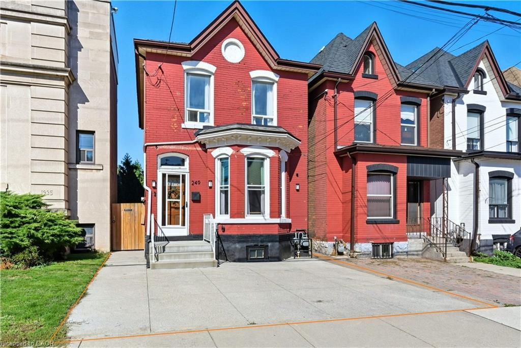 249 Bay Street N, Hamilton, ON - Outdoor With Facade