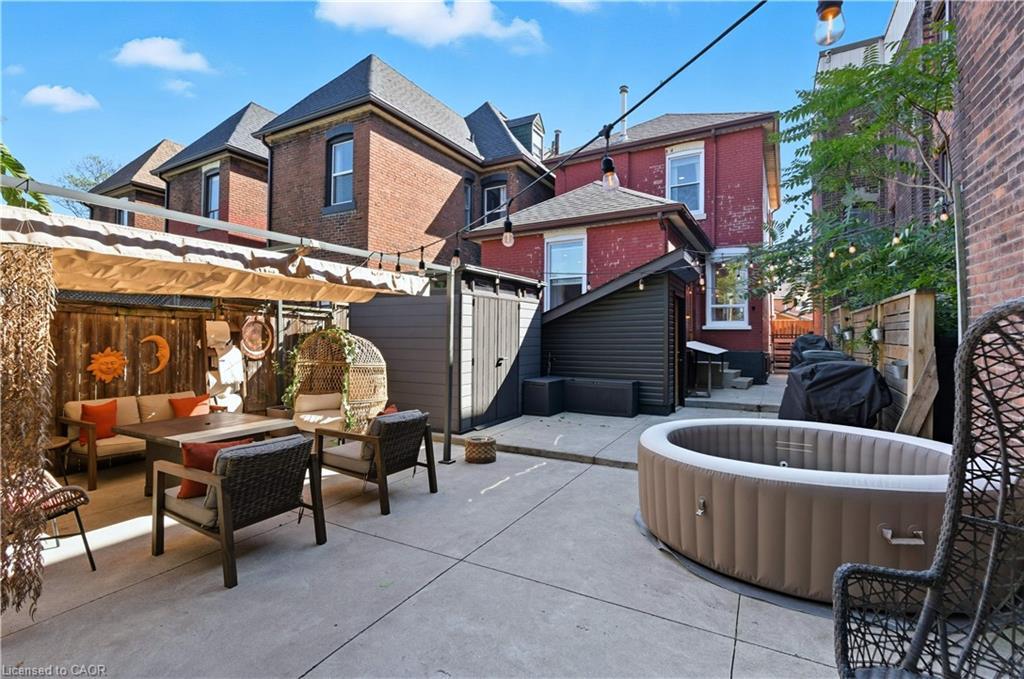 249 Bay Street N, Hamilton, ON - Outdoor With Exterior