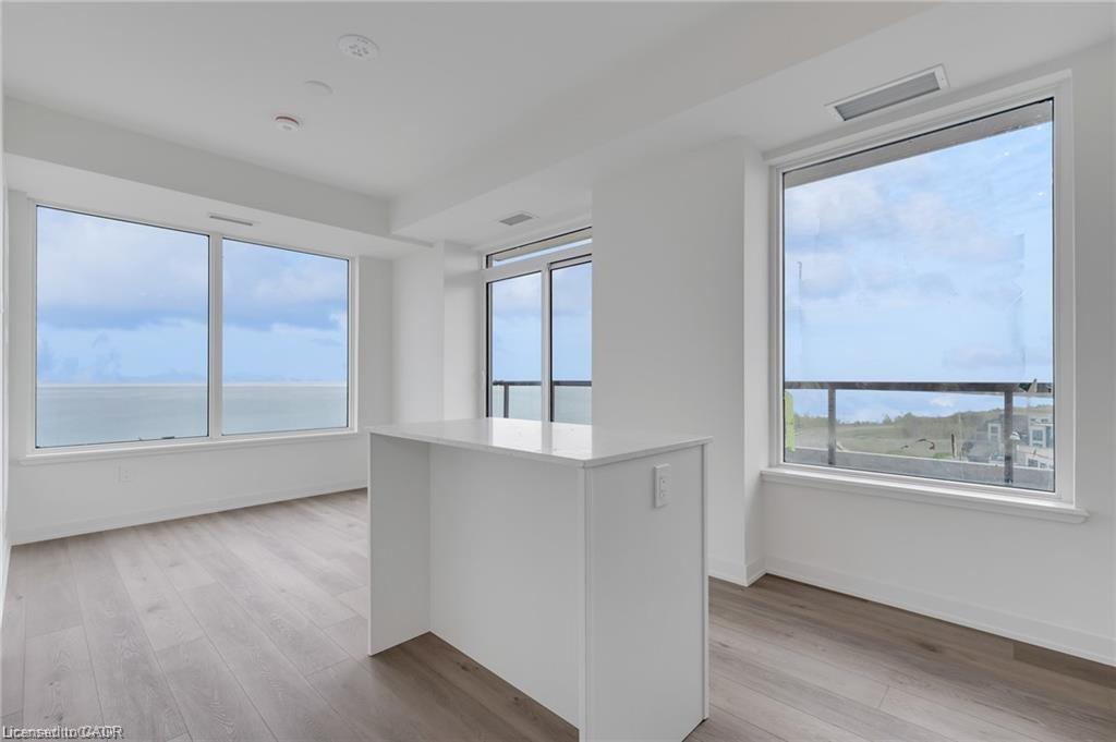 1408-385 Winston Road, Grimsby, ON - Indoor Photo Showing Other Room