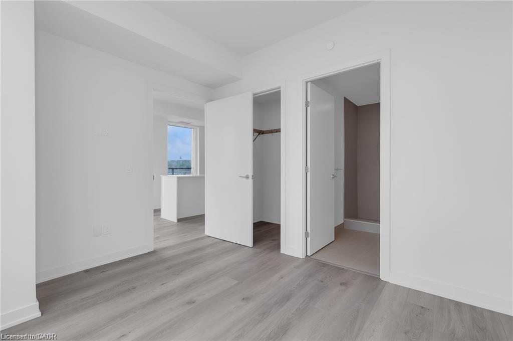 1408-385 Winston Road, Grimsby, ON - Indoor Photo Showing Other Room