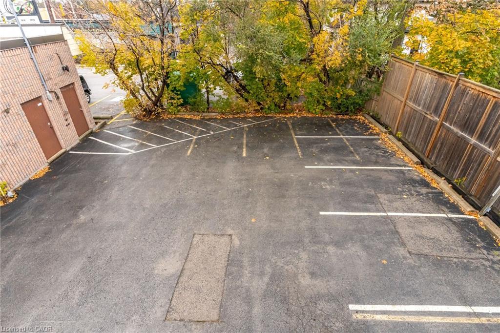 15 Empress Avenue, Hamilton, ON - Outdoor