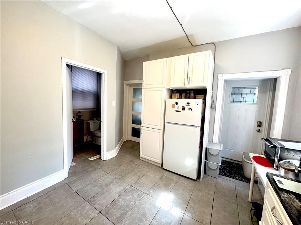 1-108 Birch Avenue, Hamilton, ON - Indoor Photo Showing Kitchen