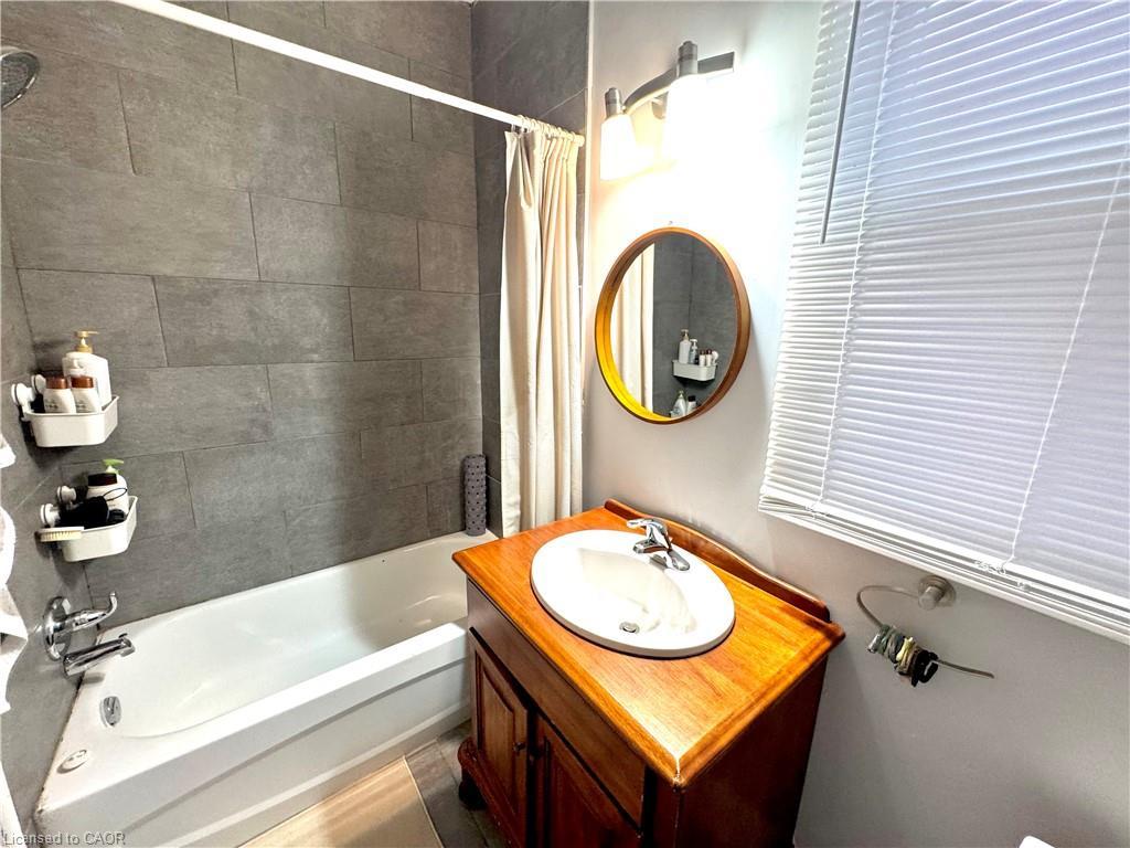 1-108 Birch Avenue, Hamilton, ON - Indoor Photo Showing Bathroom