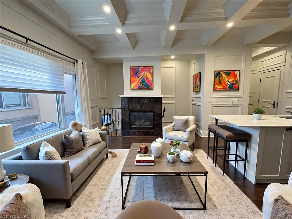 296 Merton Street, Toronto, ON - Indoor Photo Showing Living Room With Fireplace