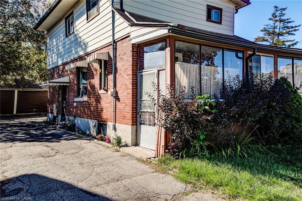 318 Middle Street, Cambridge, ON - Outdoor