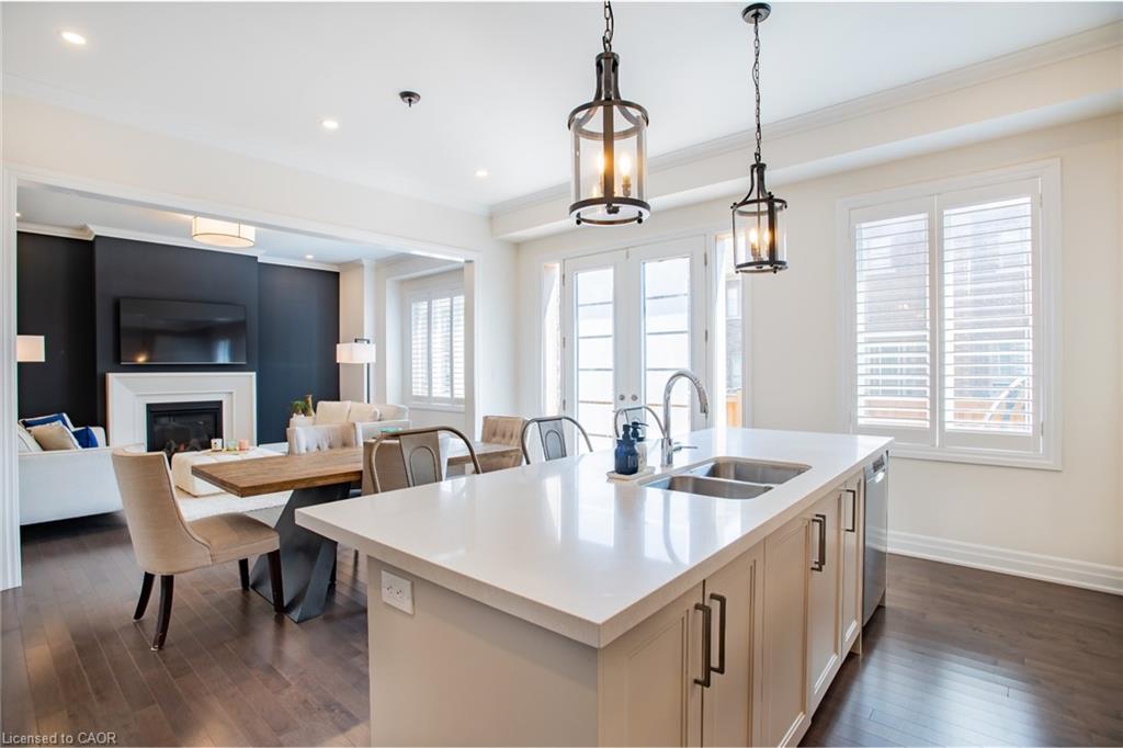 66 Merlin Street, Oakville, ON - Indoor