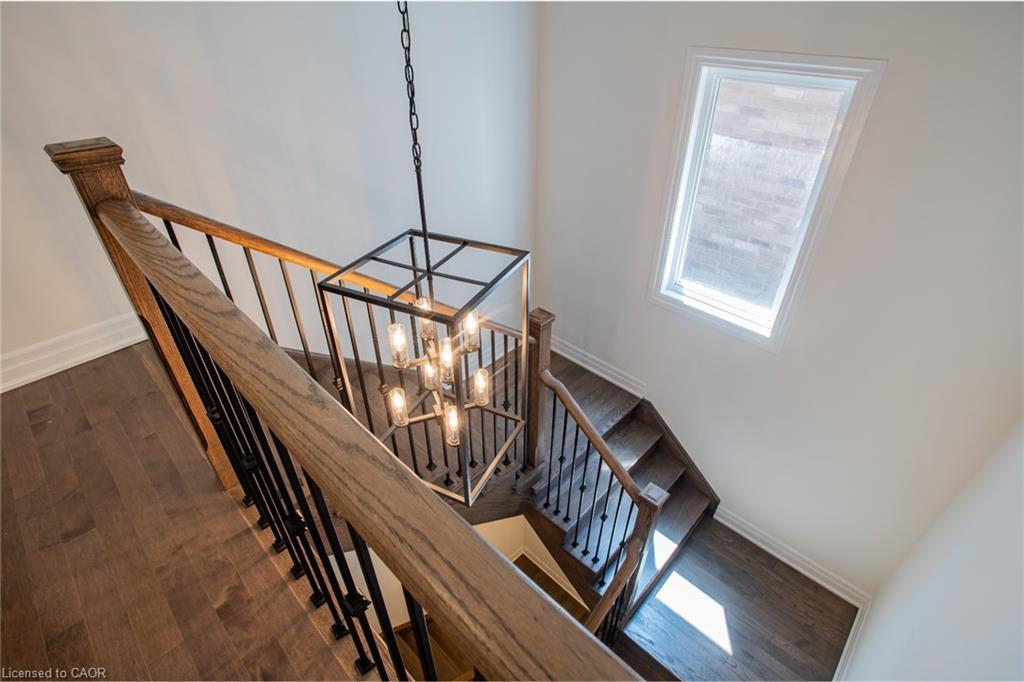 66 Merlin Street, Oakville, ON - Indoor Photo Showing Other Room