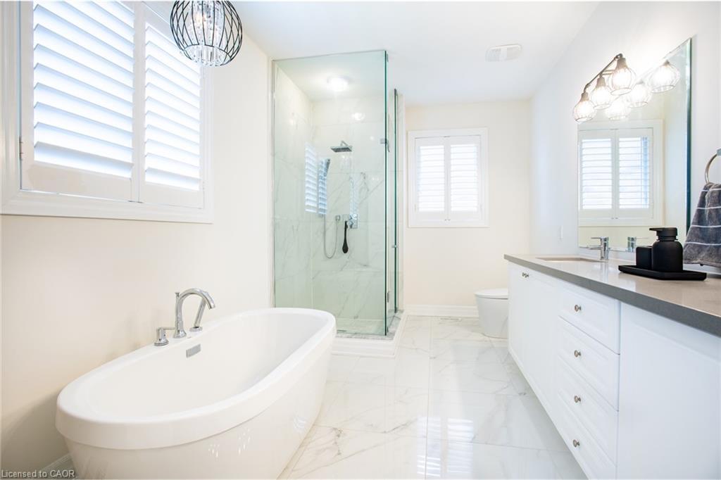 66 Merlin Street, Oakville, ON - Indoor Photo Showing Bathroom