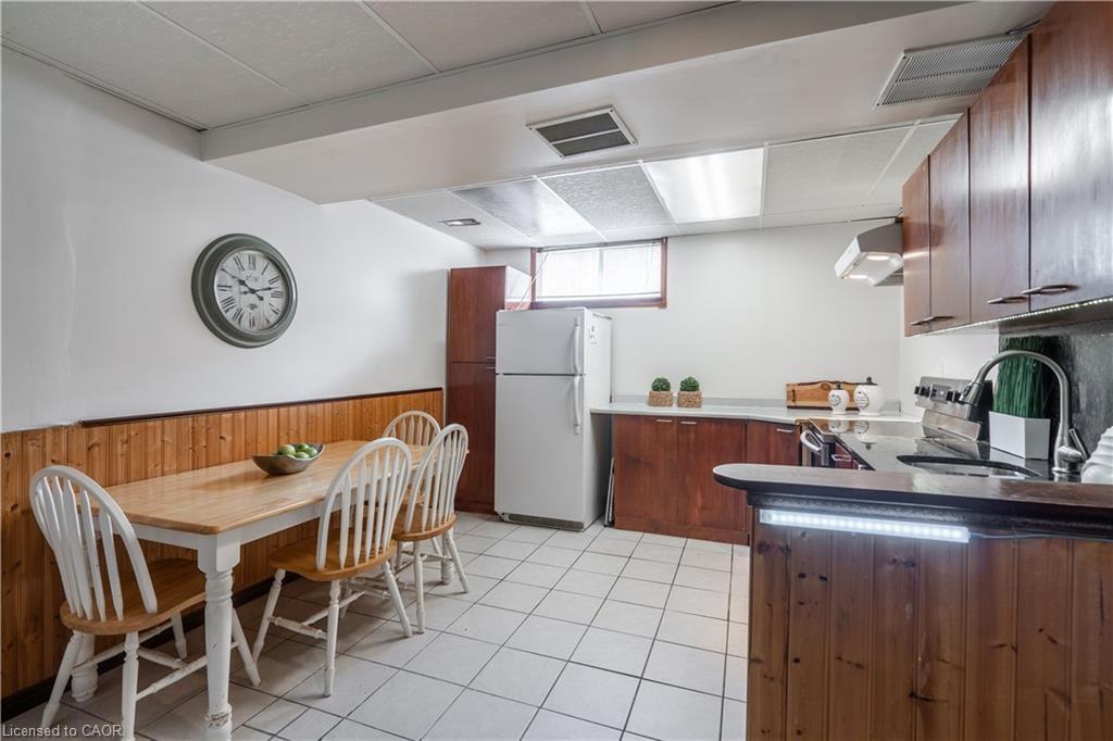 Basement-1 Resolute Drive, Hamilton, ON - Indoor Photo Showing Other Room