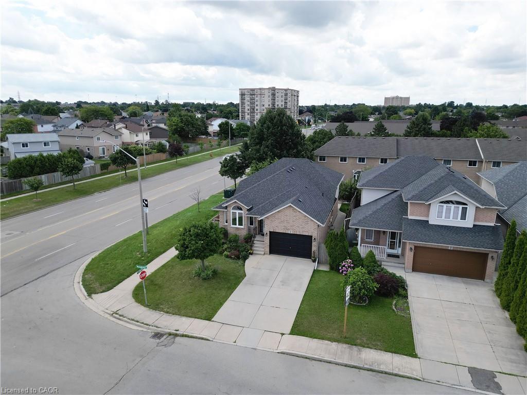 Basement-1 Resolute Drive, Hamilton, ON - Outdoor With Facade