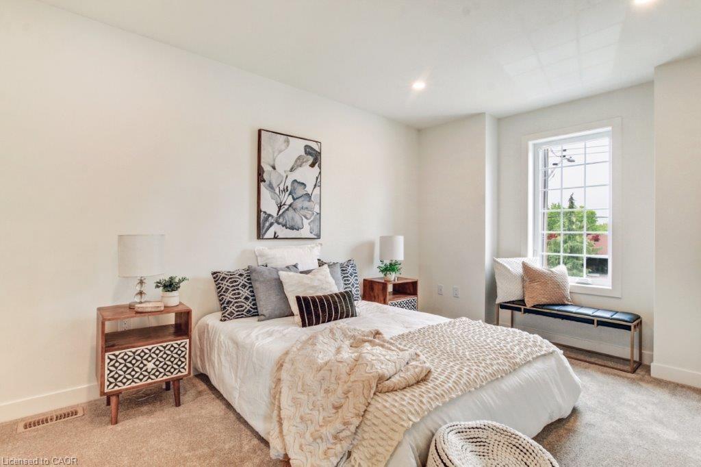 210 William Street, Delhi, ON - Indoor Photo Showing Bedroom