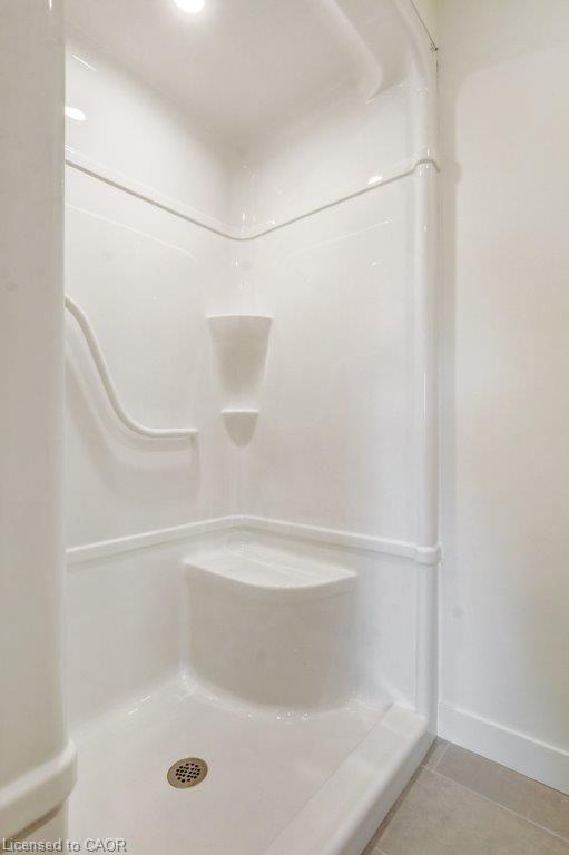 210 William Street, Delhi, ON - Indoor Photo Showing Bathroom