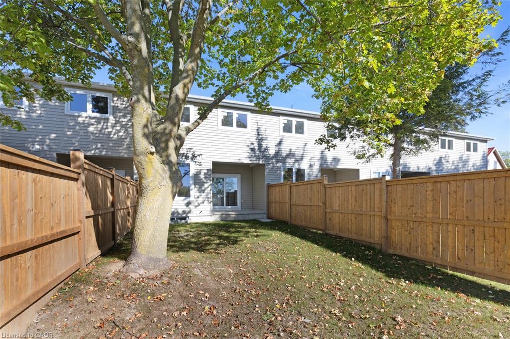 210 William Street, Delhi, ON - Outdoor