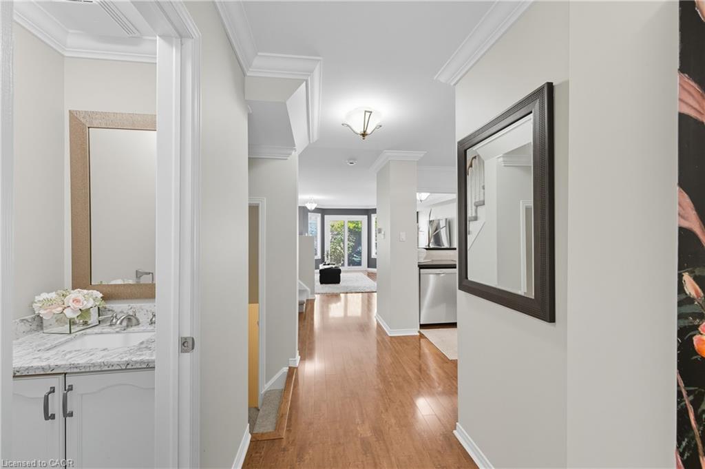 8-5555 Prince William Drive, Burlington, ON - Indoor Photo Showing Other Room