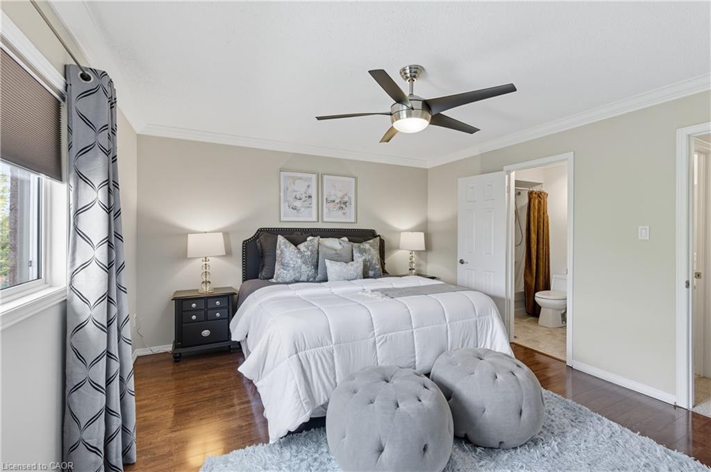 8-5555 Prince William Drive, Burlington, ON - Indoor Photo Showing Bedroom