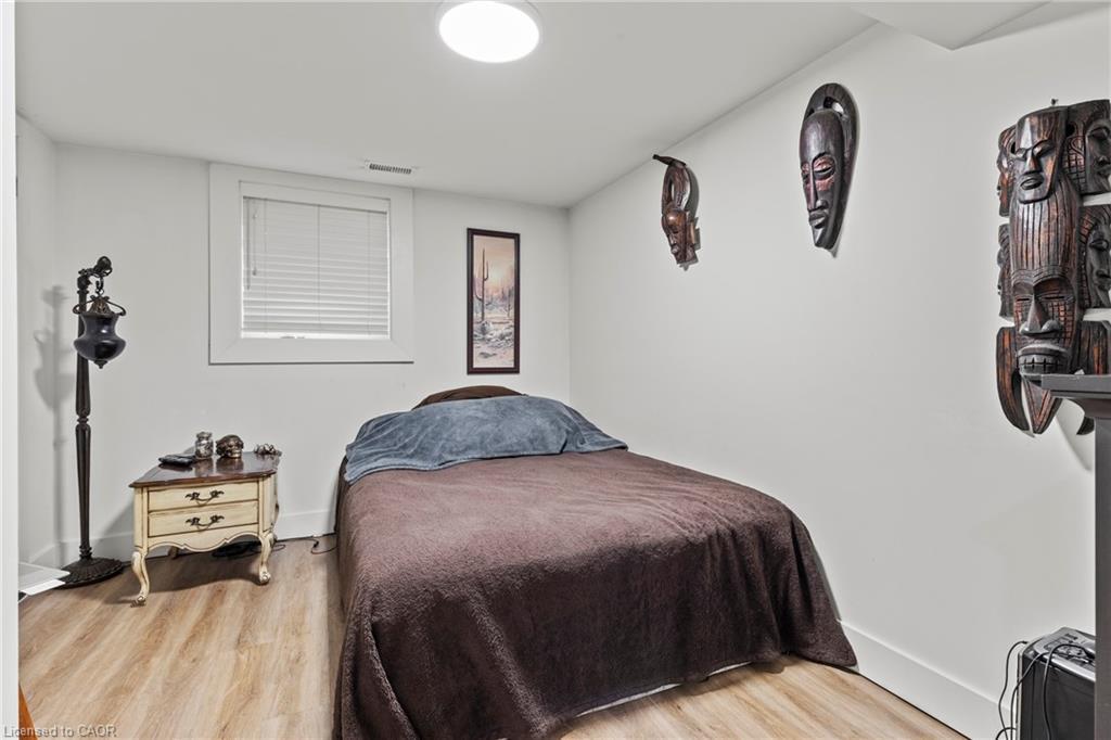 4252 William Street, Lincoln, ON - Indoor Photo Showing Bedroom
