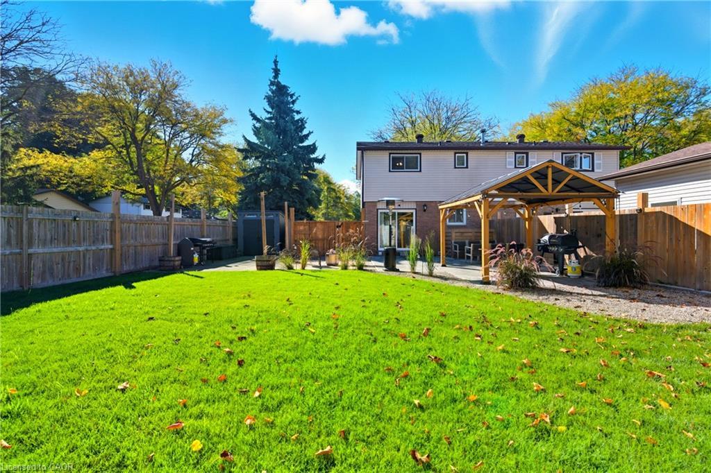 23 Glengrove Avenue, Grimsby, ON - Outdoor With Deck Patio Veranda With Backyard