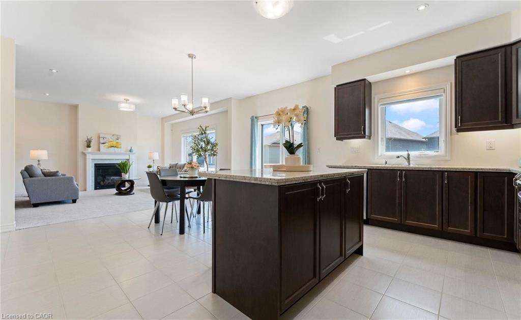 30 Rowley Street, Brantford, ON - Indoor