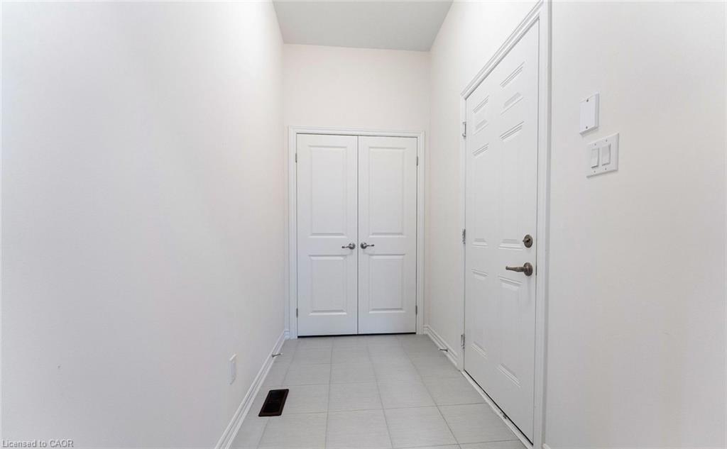 30 Rowley Street, Brantford, ON - Indoor Photo Showing Other Room