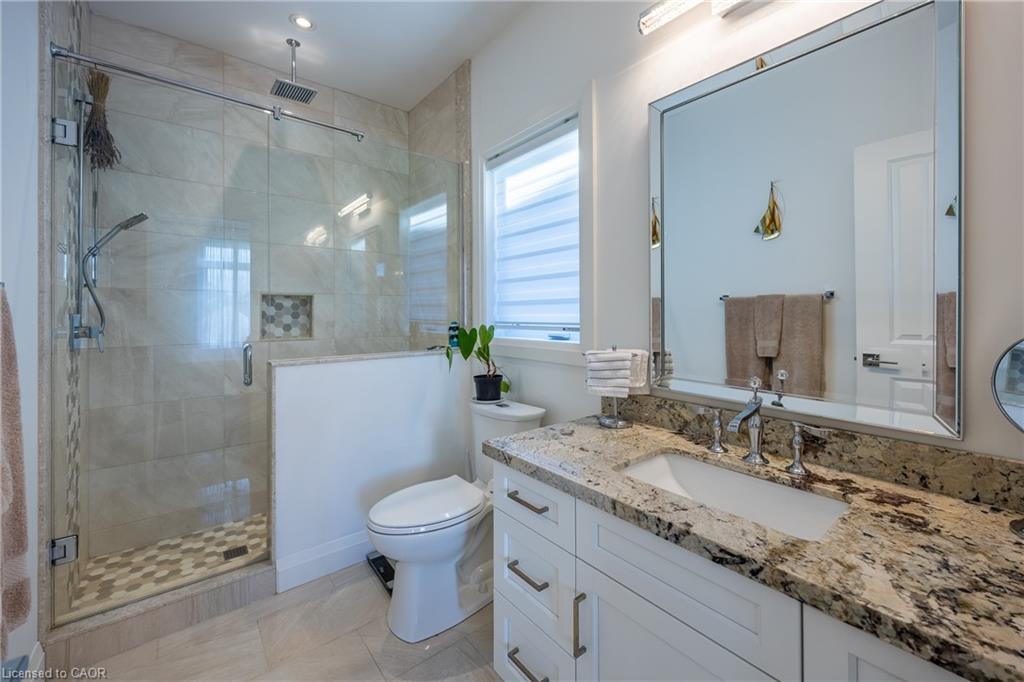 80 Backus Drive, Port Rowan, ON - Indoor Photo Showing Bathroom
