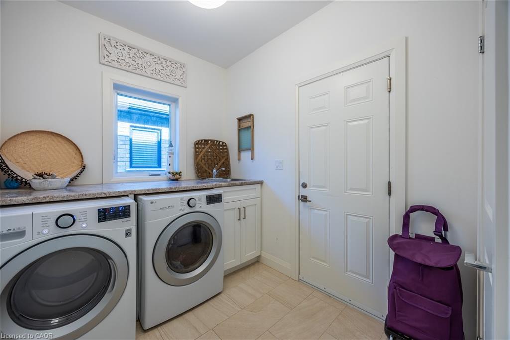 80 Backus Drive, Port Rowan, ON - Indoor Photo Showing Laundry Room