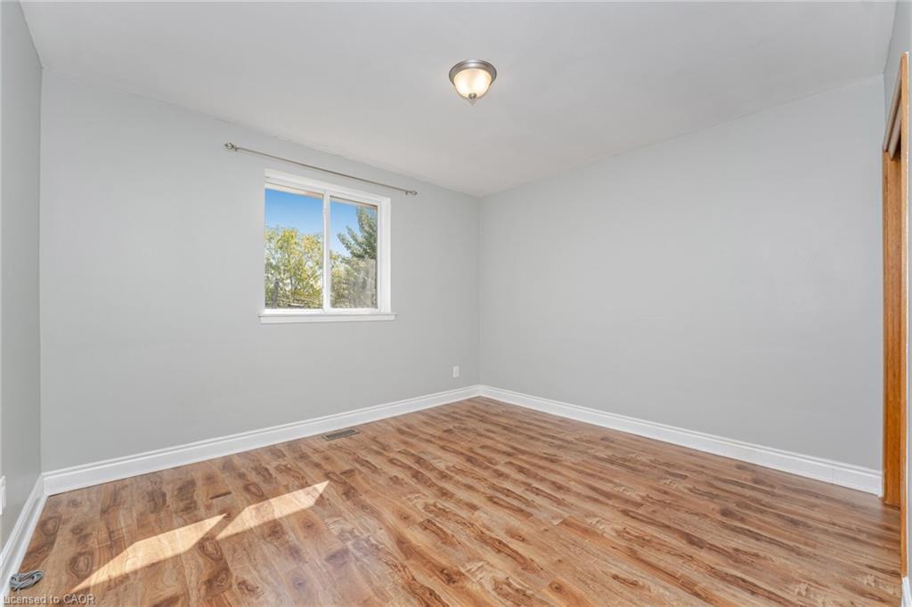 61 Avondale Boulevard, Brampton, ON - Indoor Photo Showing Other Room