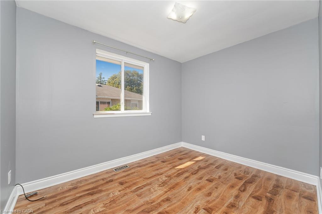 61 Avondale Boulevard, Brampton, ON - Indoor Photo Showing Other Room