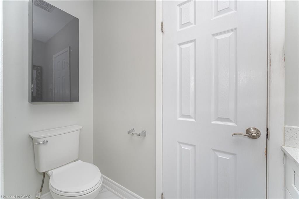 61 Avondale Boulevard, Brampton, ON - Indoor Photo Showing Bathroom