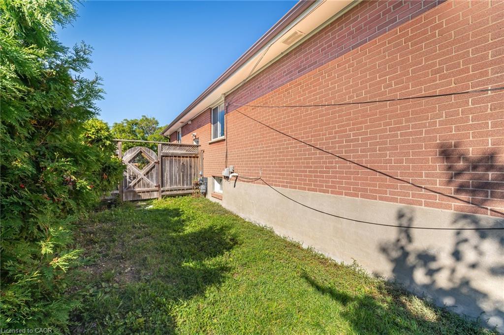 61 Avondale Boulevard, Brampton, ON - Outdoor