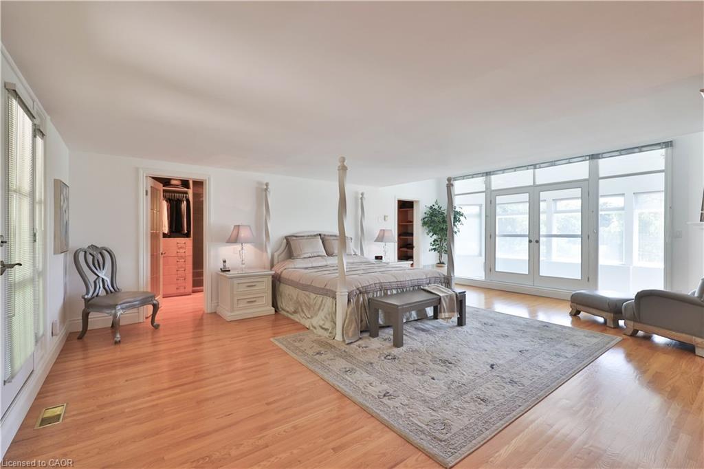 1270 1 Side Road, Burlington, ON - Indoor