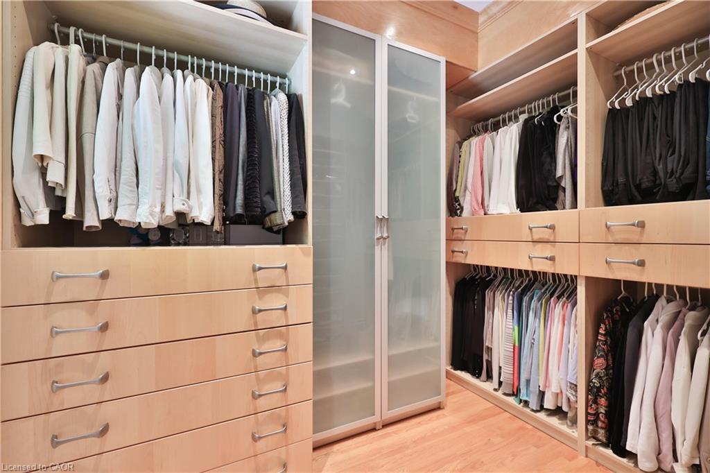 1270 1 Side Road, Burlington, ON - Indoor With Storage