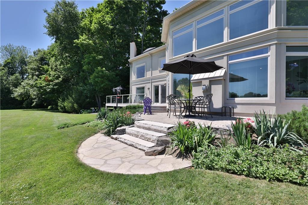 1270 1 Side Road, Burlington, ON - Outdoor