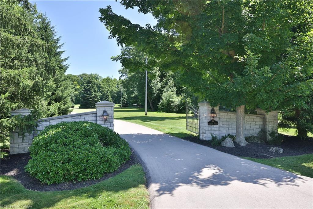 1270 1 Side Road, Burlington, ON - Outdoor