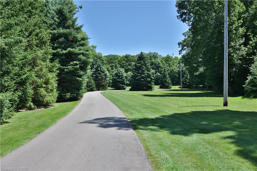 1270 1 Side Road, Burlington, ON - Outdoor