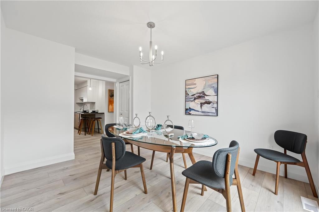 9-182 Bridge Crescent, Minto, ON - Indoor Photo Showing Dining Room